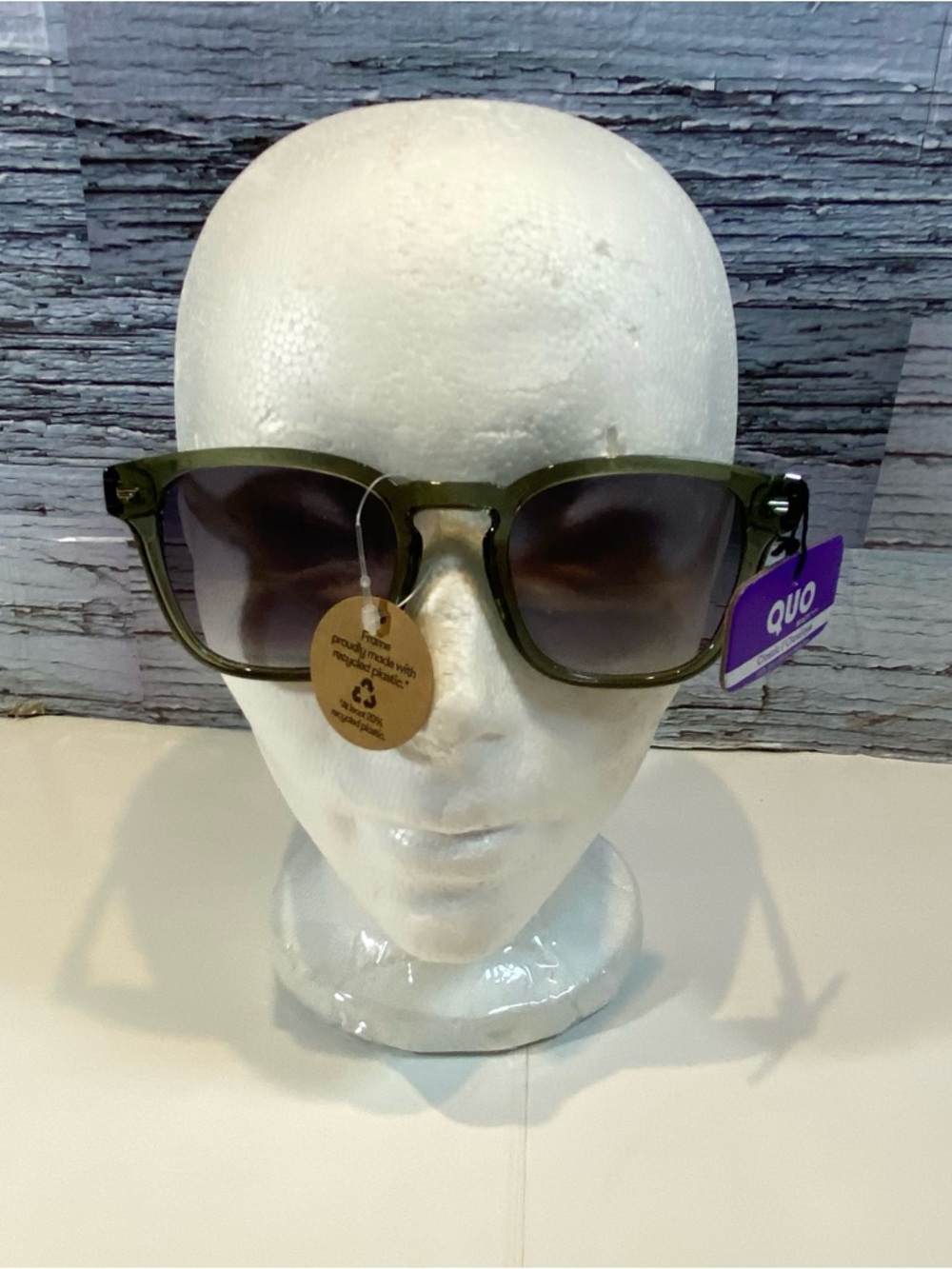 Quo Beauty Classic Olive Green Translucent Sunglasses 100% UVA